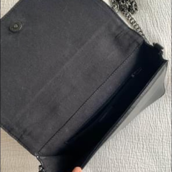 Chain Strap Bag - Picture 3 of 3